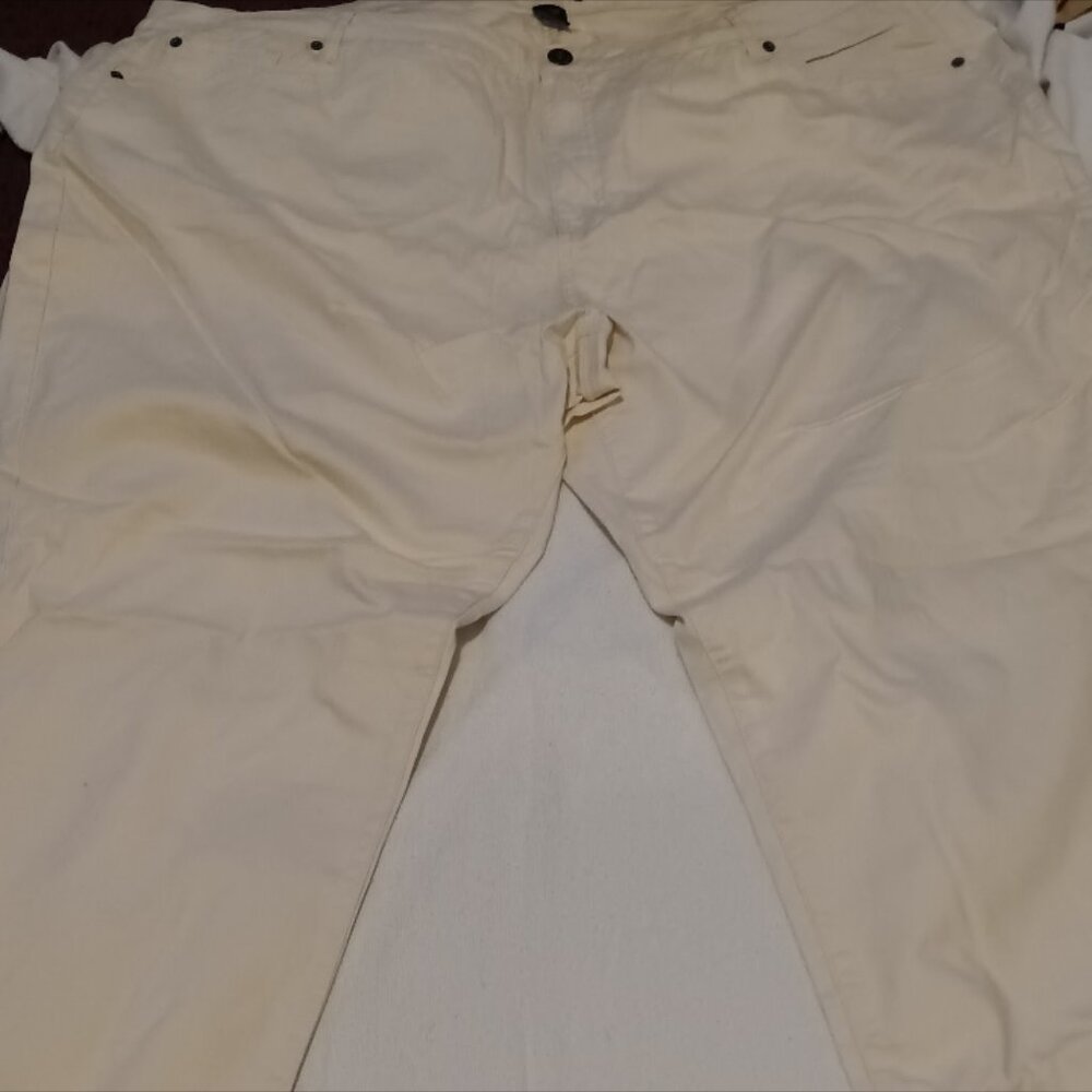 Plus size Cream or Off white jeans